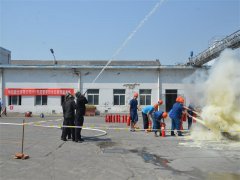 公司舉辦應(yīng)急預(yù)案演練，緊繃安全這根弦