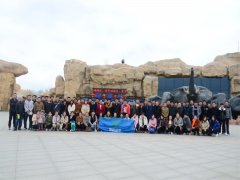 公司組織員工春游，熔煉團(tuán)隊