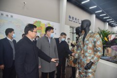 市、區(qū)領(lǐng)導(dǎo)一行蒞臨公司調(diào)研指導(dǎo)